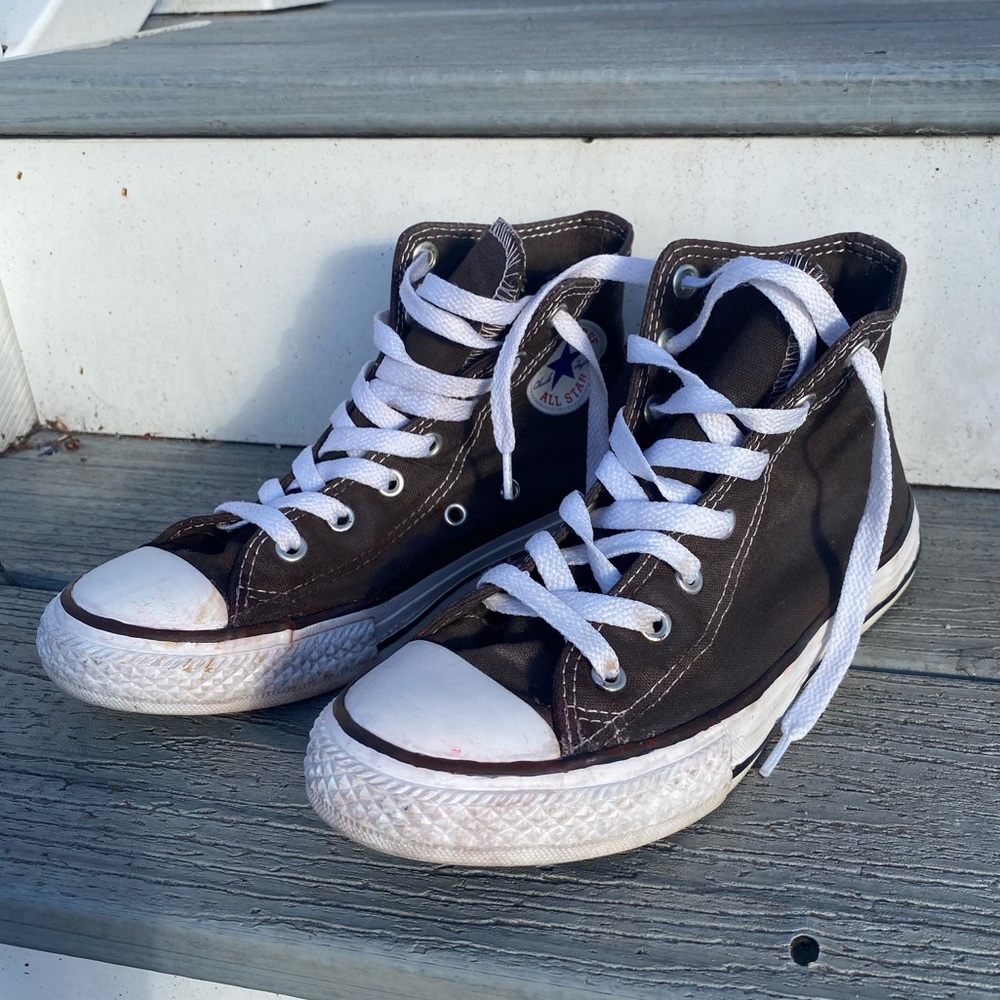 Converse Youth Size 3 Dark Brown